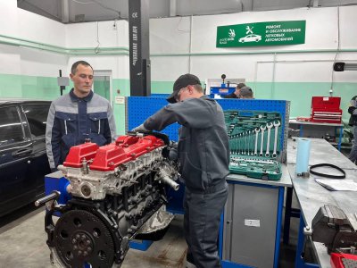 В Елабуге стартовал Региональный этап чемпионата «Профессионалы» по компетенции «Ремонт и обслуживание легковых автомобилей»