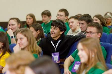 Сила единства: студенты колледжа и школьник-юниор вместе готовятся к покорению вершин по компетенции 