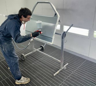 Максим Филатов: кистью и красками к вершинам профессионального мастерства